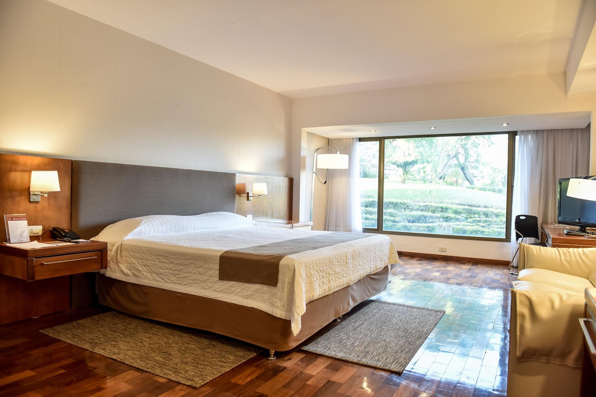 Yacht & Golf Club Paraguayo, A Tribute Portfolio Resort Lambare Екстер'єр фото