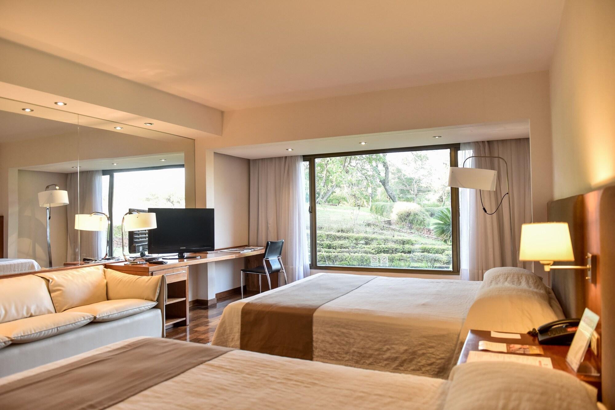 Yacht & Golf Club Paraguayo, A Tribute Portfolio Resort Lambare Екстер'єр фото